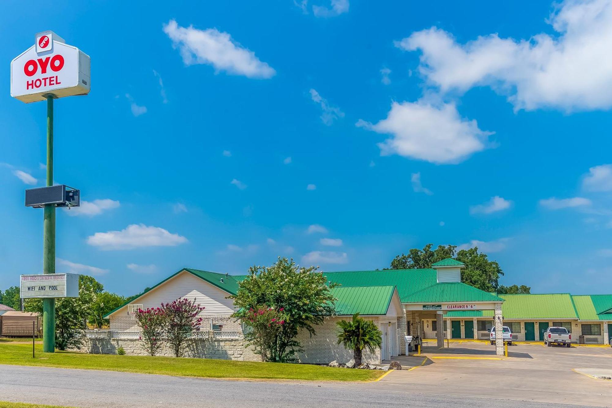 OYO Hotel Yoakum West Exterior foto